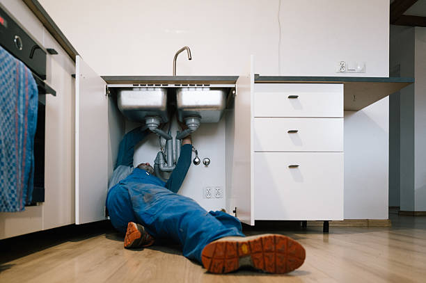Professional Plumbing technician working in Live Oak, TX